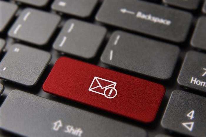 new california law requires agents to include license numbers in emails