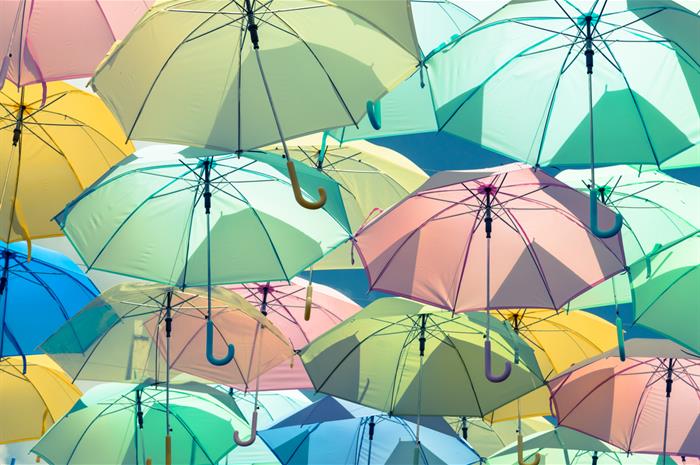 should the personal umbrella effective date match the underlying policy? 