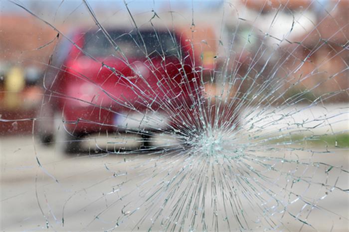 car-hood-strikes-windshield-comp-or-collision